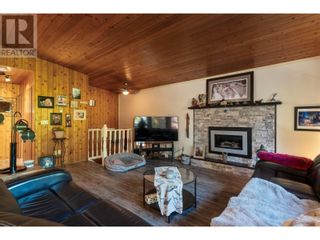 Photo 14: 2205 Lakeview Drive in Blind Bay: House for sale : MLS®# 10303899