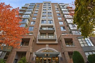 Main Photo: 306 2288 PINE Street in Vancouver: Fairview VW Condo for sale in "THE FAIRVIEW" (Vancouver West)  : MLS®# R2728276