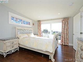 Photo 9: 2330 Arbutus Rd in VICTORIA: SE Arbutus House for sale (Saanich East)  : MLS®# 758286
