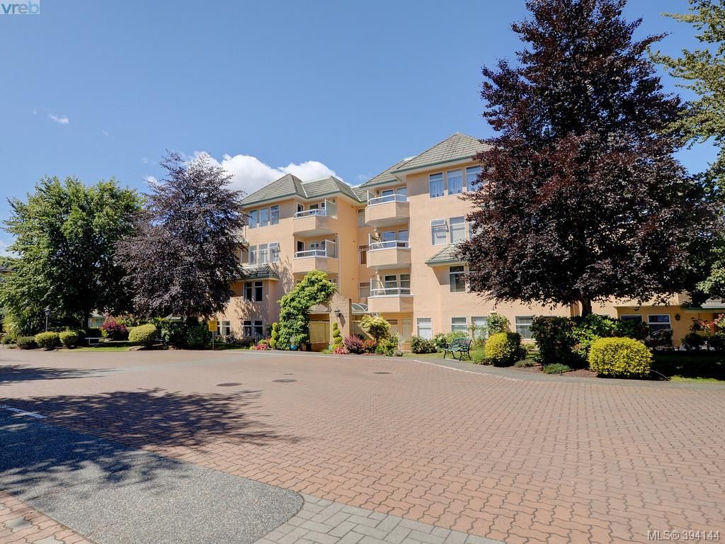 Main Photo: 303 2311 Mills Rd in SIDNEY: Si Sidney North-West Condo for sale (Sidney)  : MLS®# 790211