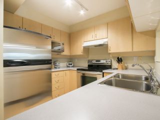 Photo 12: 214 7038 21ST Avenue in Burnaby: Highgate Townhouse for sale in "ASHBURY" (Burnaby South)  : MLS®# R2055715