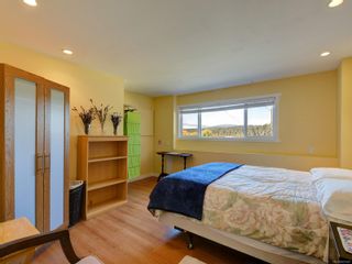 Photo 16: 2310 Tanner Rd in Central Saanich: CS Tanner House for sale : MLS®# 937567