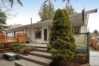 Photo 8: 18055 64TH Avenue in Surrey: Cloverdale BC House for sale (Cloverdale)  : MLS®# F1405345