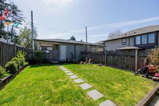 Photo 2: 335 E 15TH Street in North Vancouver: Central Lonsdale 1/2 Duplex for sale : MLS®# R2772973