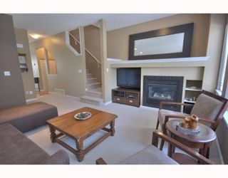 Photo 4: 87 1055 RIVERWOOD Gate in Port_Coquitlam: Riverwood Townhouse for sale in "MOUNTAINVIEW ESTATES" (Port Coquitlam)  : MLS®# V770200