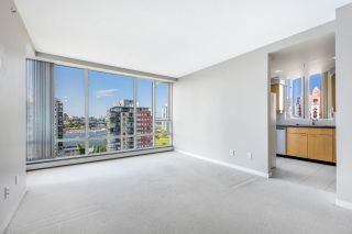 Photo 6: 1901 1201 MARINASIDE Crescent in Vancouver: Yaletown Condo for sale (Vancouver West)  : MLS®# R2744910