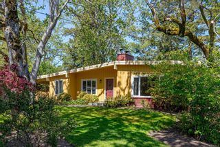 Photo 2: 3546 Redwood Ave in Oak Bay: OB Henderson Single Family Residence for sale : MLS®# 963036