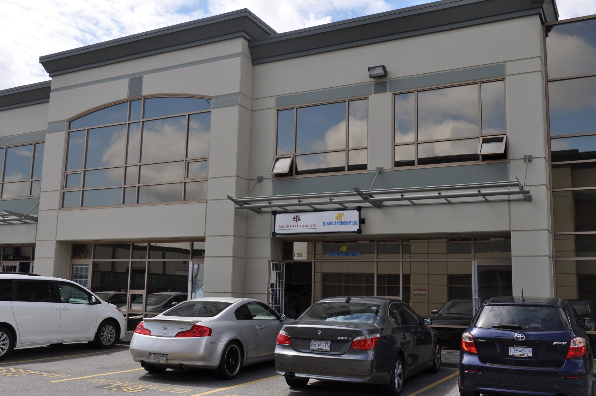 Main Photo: : Industrial for sale or lease : MLS®# C8043466
