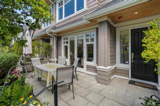 Main Photo: 2121 GORDON Avenue in West Vancouver: Dundarave Townhouse for sale in "Stonethro" : MLS®# R2884703