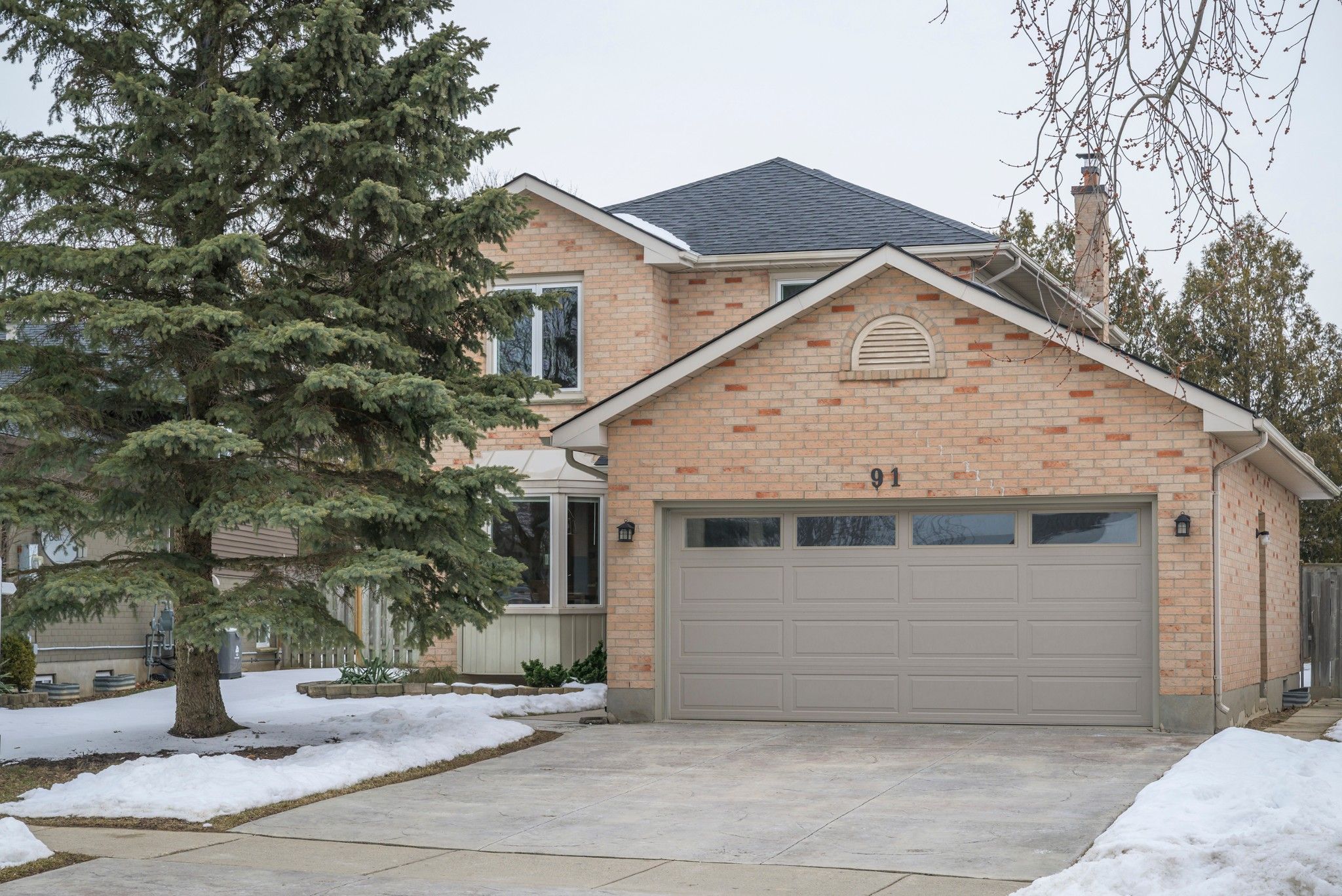 Main Photo: 91 Ashley Crescent in London: Residential for sale : MLS®# 40383004