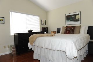 Photo 9: UNIVERSITY HEIGHTS Condo for sale : 2 bedrooms : 4580 Ohio St #11 in San Diego