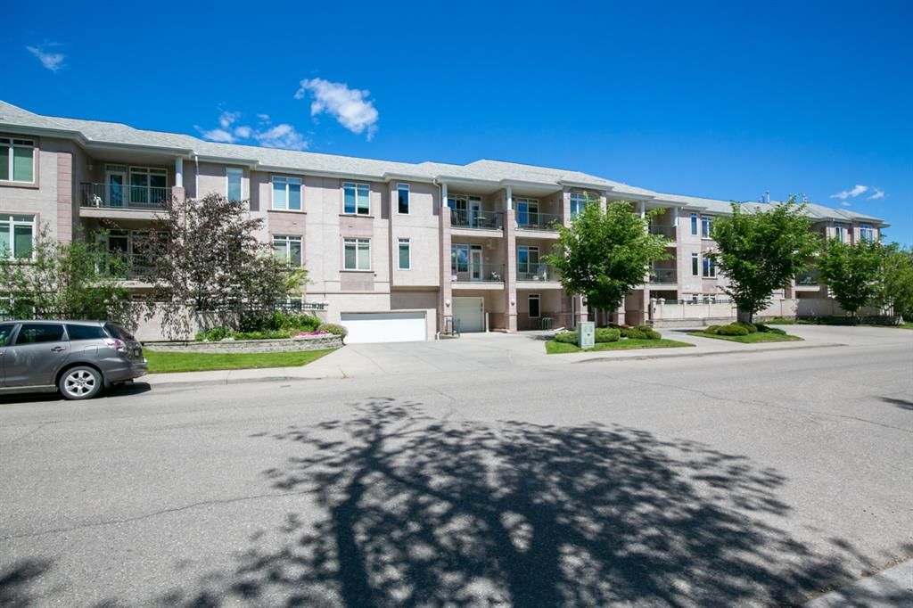 Main Photo: 314 910 70 Avenue SW in Calgary: Kelvin Grove Apartment for sale : MLS®# A1234299