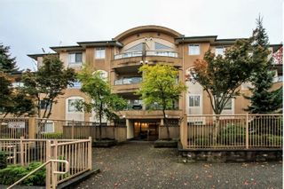 Photo 1: 302 7475 138 Street in Surrey: East Newton Condo for sale in "CARDINAL COURT" : MLS®# R2154698