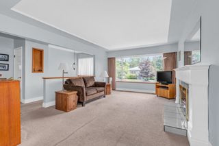Photo 4: 706 NEWPORT Street in Coquitlam: Central Coquitlam House for sale : MLS®# R2785037