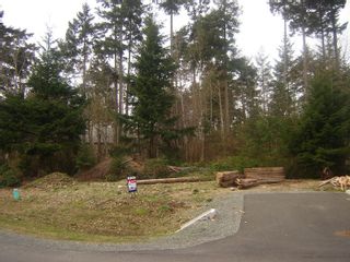 Photo 1: 605 COLBY ROAD in COMOX: Comox Valley Land Only for sale (Vancouver Island/Smaller Islands)  : MLS®# 231562