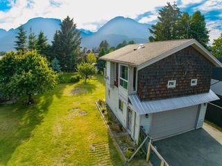 Photo 3: 40163 DIAMOND HEAD Road in Squamish: Garibaldi Estates House for sale in "GARIBALDI ESTATES - VLA PROPERTY" : MLS®# R2738653