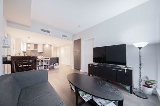 Photo 4: 402 5033 CAMBIE Street in Vancouver: Cambie Condo for sale in "35 Park West" (Vancouver West)  : MLS®# R2734163