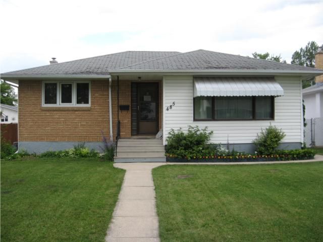 Main Photo: 485 Oakview Avenue in WINNIPEG: East Kildonan Residential for sale (North East Winnipeg)  : MLS®# 1014022