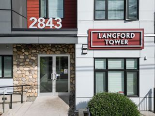 Photo 2: 309 2843 Jacklin Rd in Langford: La Langford Proper Condo for sale : MLS®# 963779
