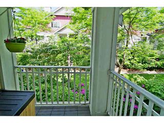 Photo 10: 25 123 SEVENTH Street in New Westminster: Uptown NW Townhouse for sale in "Royal City Terrace" : MLS®# V1124217