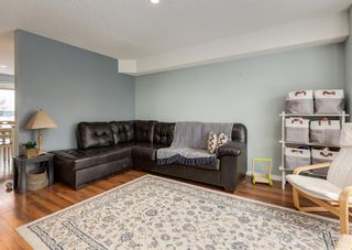 Photo 4: 8034 24 Street SE in Calgary: Ogden Semi Detached (Half Duplex) for sale : MLS®# A2014191