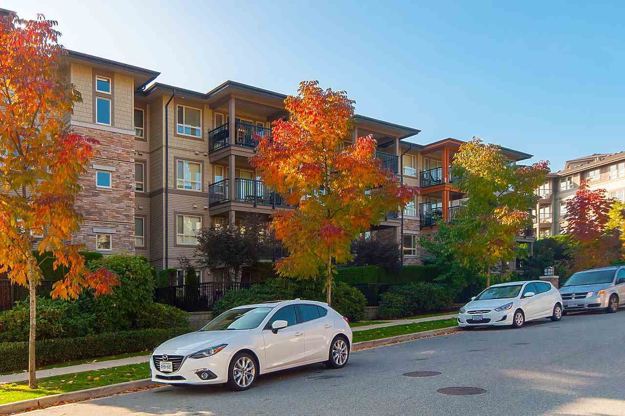 Main Photo: 407 3156 Dayanee Springs Boulevard in Coquitlam: Westwood Plateau Condo for sale : MLS®# R2331686