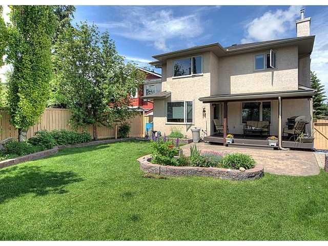 Main Photo: 256 SUNDOWN Way SE in CALGARY: Sundance Residential Detached Single Family for sale (Calgary)  : MLS®# C3621423