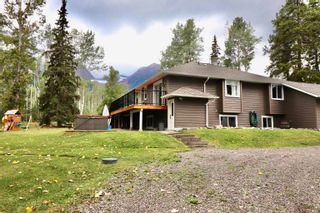 Photo 6: 7060 CEDAR Road in Smithers: Smithers - Rural House for sale (Smithers And Area)  : MLS®# R2719880