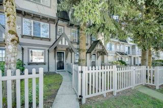 Photo 1: 6 12778 66 Avenue in Surrey: West Newton Townhouse for sale in "Hathaway Village" : MLS®# R2248579