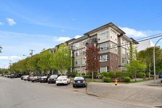 Photo 1: 402 46150 BOLE Avenue in Chilliwack: Chilliwack N Yale-Well Condo for sale in "Newmark" : MLS®# R2687597