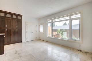Photo 3: 3134 44 Street SW in Calgary: Glenbrook Semi Detached (Half Duplex) for sale : MLS®# A2054772