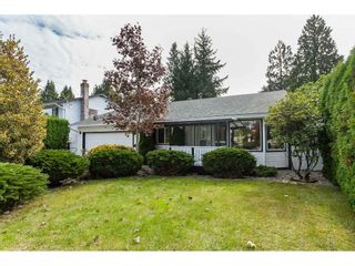 Photo 2: 15914 20 Avenue in Surrey: King George Corridor House for sale (South Surrey White Rock)  : MLS®# R2408538
