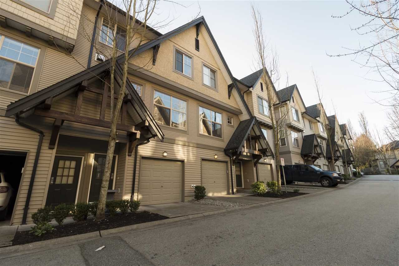 Main Photo: 82 15152 62A Avenue in Surrey: Sullivan Station Townhouse for sale in "Uplands" : MLS®# R2247833