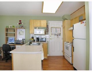 Photo 5: 119 12099 237TH Street in Maple_Ridge: East Central Townhouse for sale in "GABRIOLA" (Maple Ridge)  : MLS®# V665211