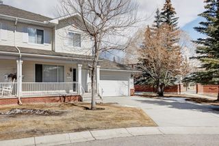 Photo 3: 46 Sierra Morena Gardens SW in Calgary: Signal Hill Row/Townhouse for sale : MLS®# A2039794