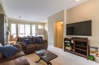 Photo 3: 97 100 KLAHANIE Drive in Port Moody: Port Moody Centre Townhouse for sale in "Indigo" : MLS®# R2075221