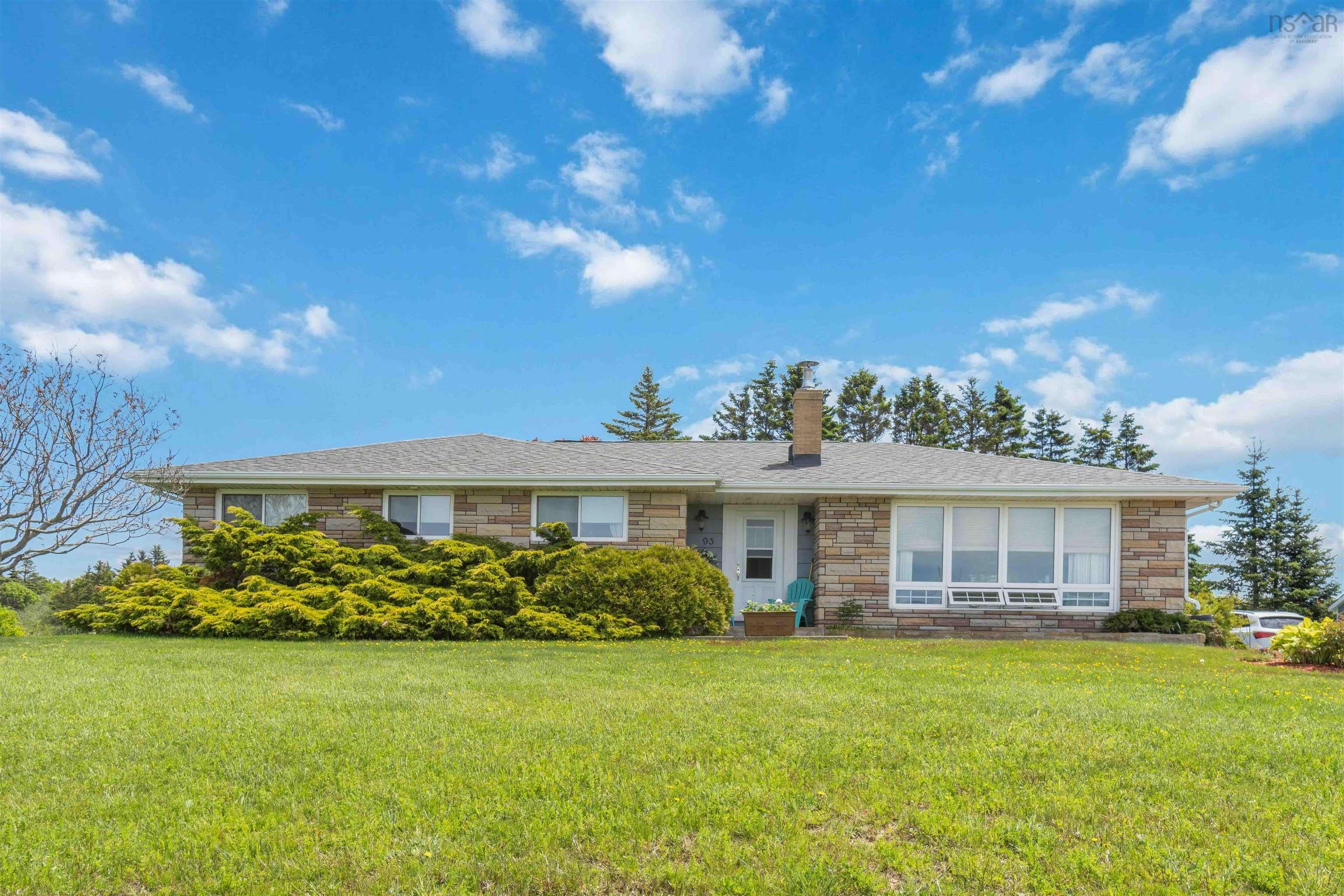 Main Photo: 93 Across The Meadow Road in East Ferry: Digby County Residential for sale (Annapolis Valley)  : MLS®# 202212771