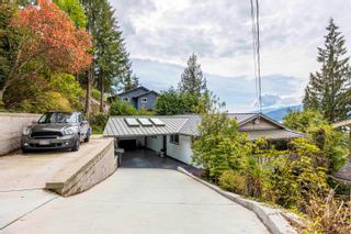 Main Photo: 30 OCEANVIEW Road: Lions Bay House for sale (West Vancouver)  : MLS®# R2774946