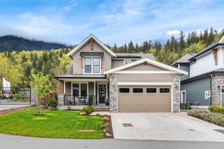 Photo 1: 29 1885 COLUMBIA VALLEY Road in Lindell Beach: Cultus Lake South House for sale in "Aquadel Crossing" (Cultus Lake & Area)  : MLS®# R2683892