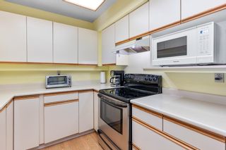 Photo 10: 314 121 W 29TH Street in North Vancouver: Upper Lonsdale Condo for sale in "Somerset Green" : MLS®# R2757620
