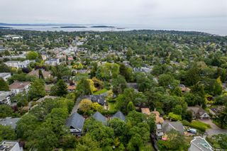 Photo 49: 4 1770 Rockland Ave in Victoria: Vi Rockland Row/Townhouse for sale : MLS®# 905430