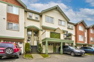 Photo 1: 25 9470 HAZEL Street in Chilliwack: Chilliwack E Young-Yale Townhouse for sale in "HAWTHORNE PLACE" : MLS®# R2551543