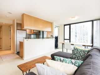 Photo 5: 1004 1003 BURNABY Street in Vancouver: West End VW Condo for sale in "The Milano" (Vancouver West)  : MLS®# R2252657