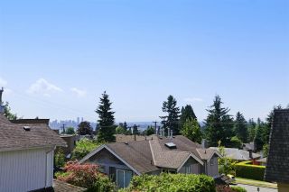 Photo 10: 155 W 20TH Street in North Vancouver: Central Lonsdale Townhouse for sale : MLS®# R2187560