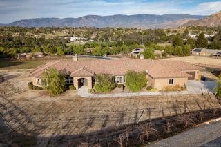Photo 1: 30848 Hilltop View Ct in Valley Center: Residential for sale (92082 - Valley Center)  : MLS®# 210000657