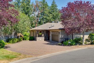 Photo 2: 3 3650 Citadel Pl in Colwood: Co Latoria Row/Townhouse for sale : MLS®# 910218