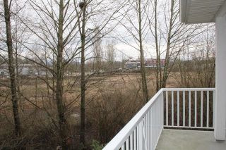 Photo 9: 11 5708 208 Street in Langley: Langley City Townhouse for sale in "Bridle Run" : MLS®# R2029125