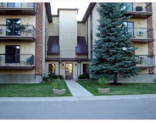 Main Photo: 687 ST ANNE'S Road in WINNIPEG: St Vital Condominium for sale (South East Winnipeg)  : MLS®# 2803077