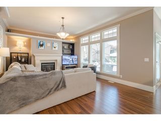 Photo 4: 20220 CHATWIN Avenue in Maple Ridge: Northwest Maple Ridge House for sale : MLS®# R2397466