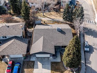 Photo 3: 103 Midpark Crescent SE in Calgary: Midnapore Detached for sale : MLS®# A1208902